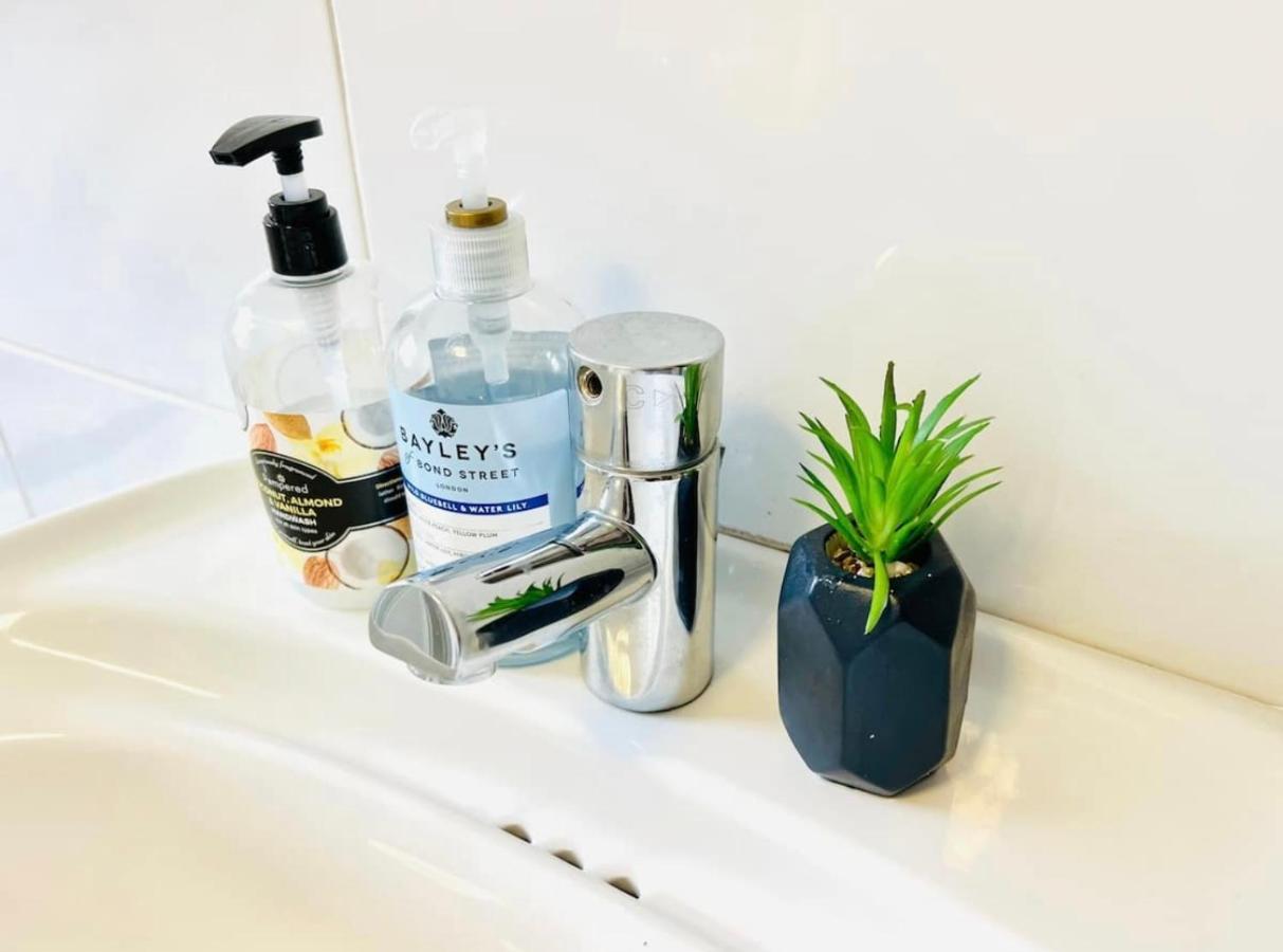 Leith Walk Villa Budget Guest House エディンバラ エクステリア 写真